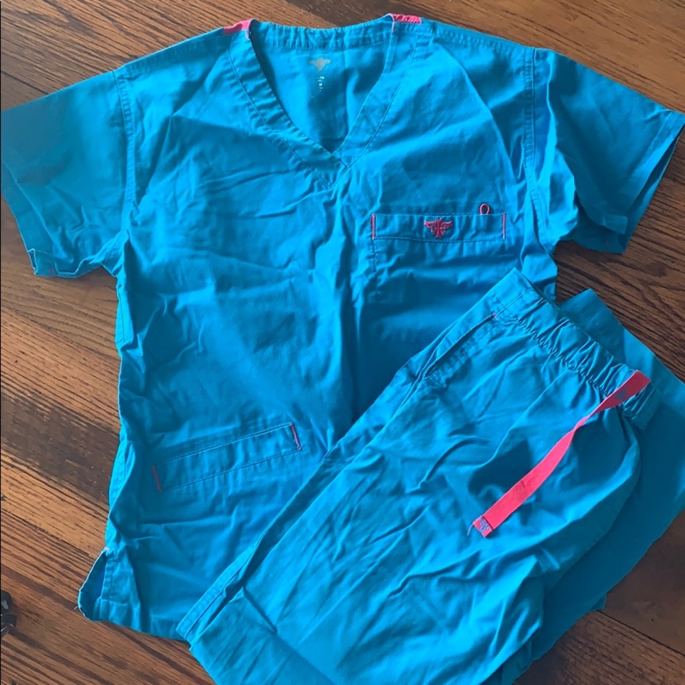 Scrubs/ Blue with Pink detail/ XS